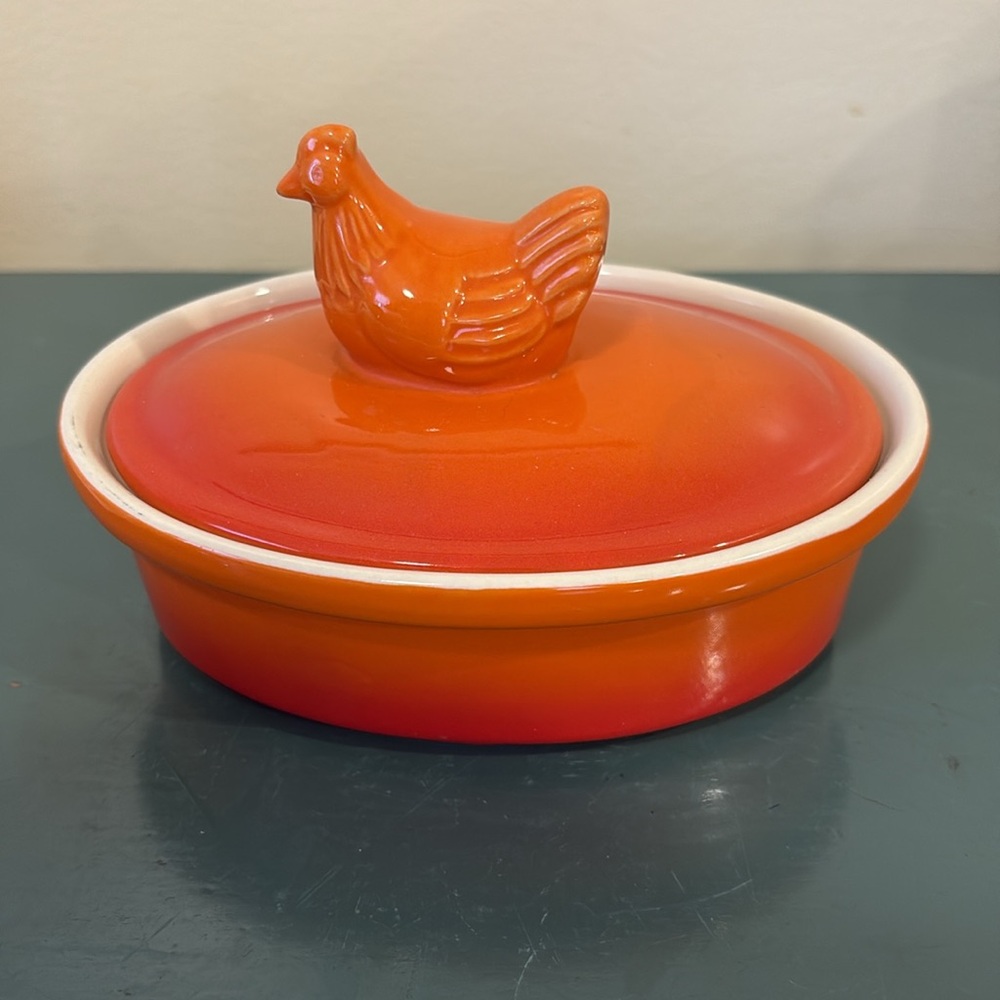 SwissPro Orange Ramekin Mini Chicken Lidded Casserole Dish. - Picture 4 of 7